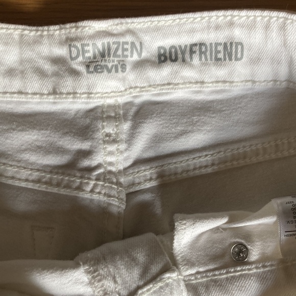 Levi’s Denizen Boyfriend White Denim Jeans - Picture 3 of 6